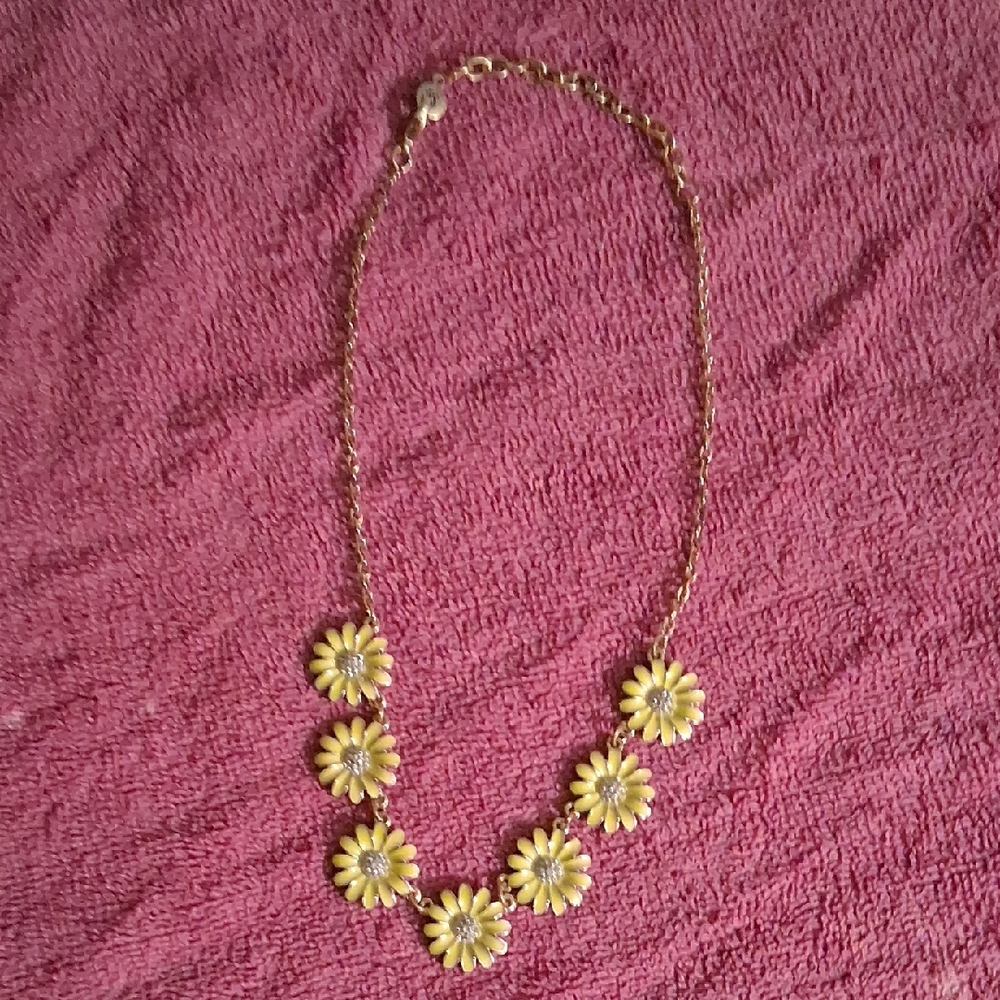 Gloria Vanderbilt Yellow Floral Necklace
